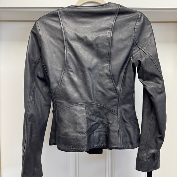 Temperly London Black Leather Moto Jacket - Picture 9 of 16